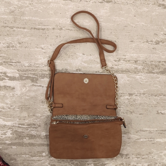 Crossbody Bag - Picture 3 of 4